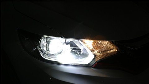 天一車(chē)燈飛度車(chē)燈改裝LED雙光透鏡大燈效果展示